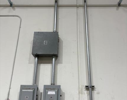 100amp Disconnects
